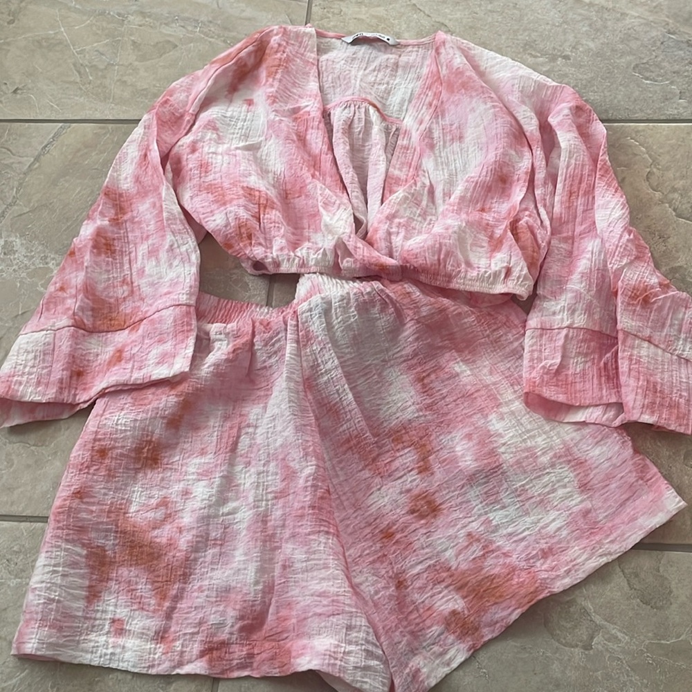 NWOT  2PC Short SET WRINKLE EFFECT W/elastic waistband 2side pockets widesleeve.